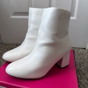 Chic White Ankle Boots